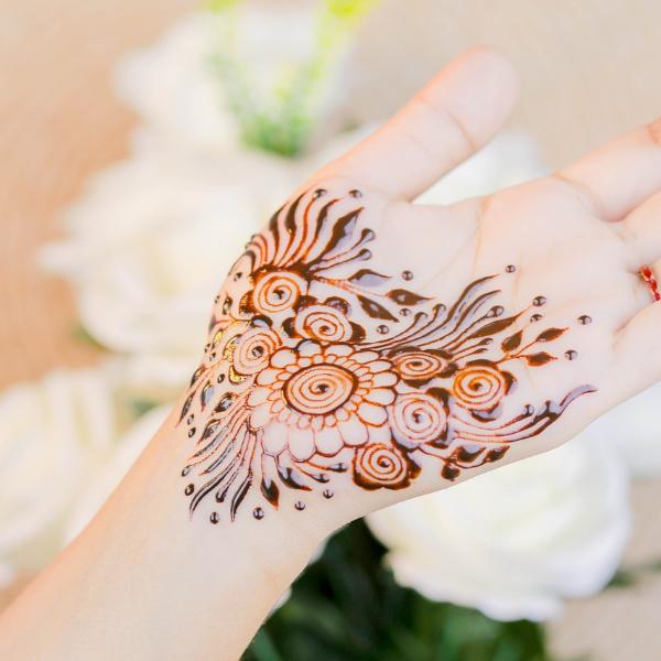 henna artist